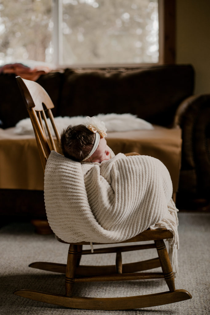 Redmond oregon newborn photographer