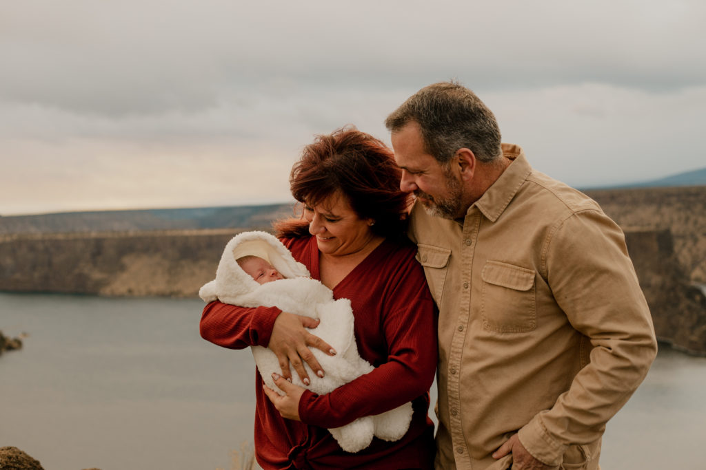 Bend oregon Family photography session with baby