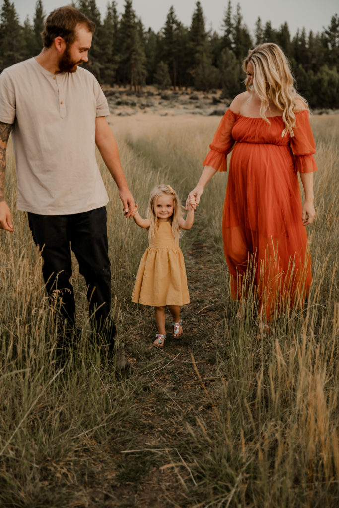 maternity session sisters oregon