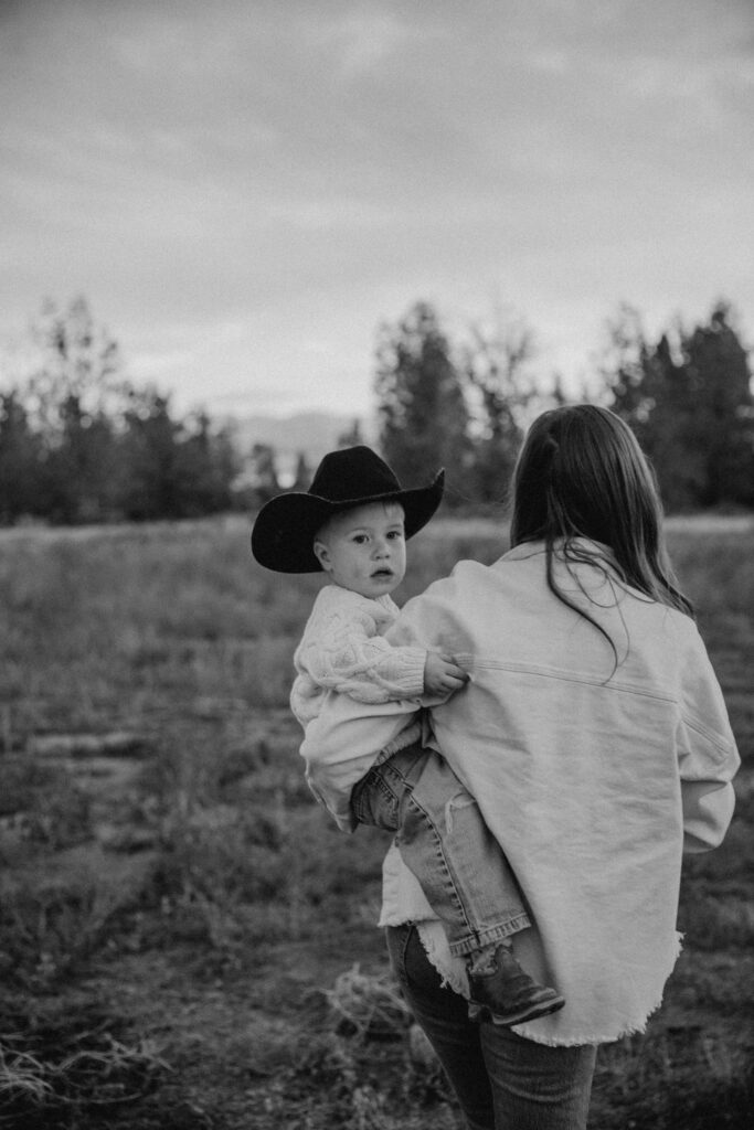 Redmond Oregon in home photos family ranch 