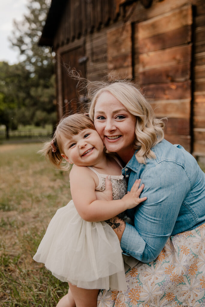 family photos at Hollinshead park bend oregon